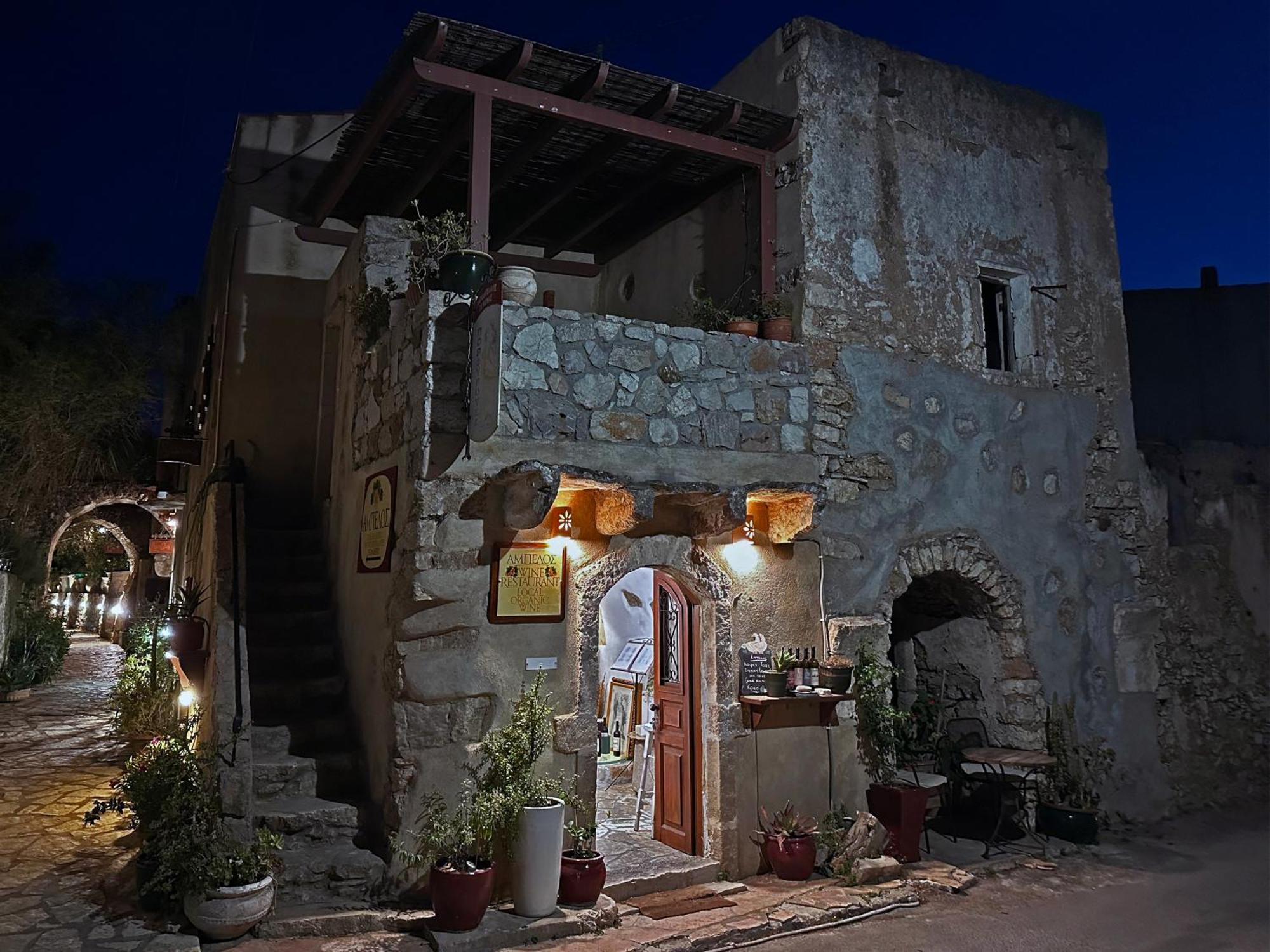Porfyrousa Traditional Hotel Milopotamos  Ngoại thất bức ảnh