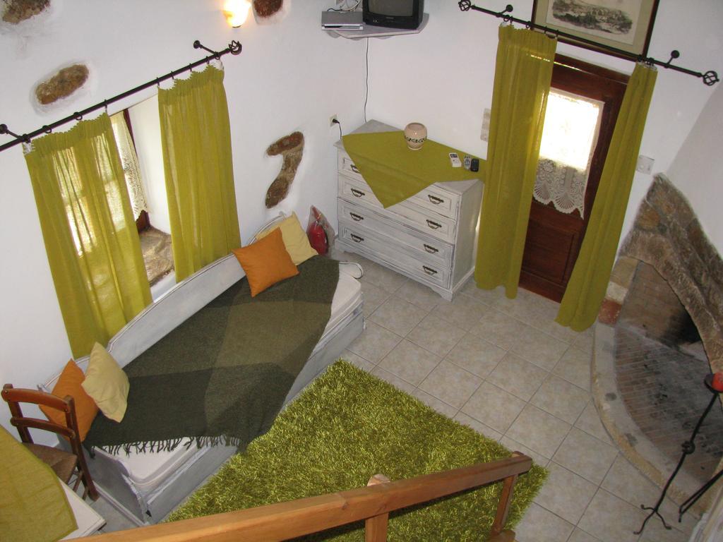 Porfyrousa Traditional Hotel Milopotamos  Ngoại thất bức ảnh